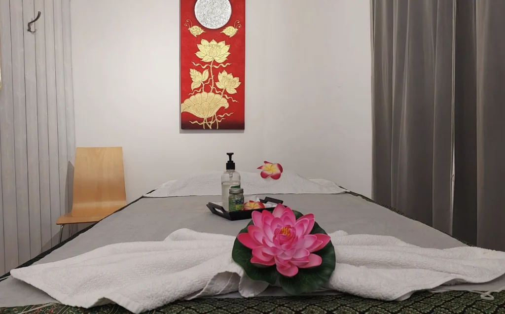 Bliss of Siam : Thai Massage Krankenkasse Anerkannt Zurich - Anya Thai massage Salon 01
